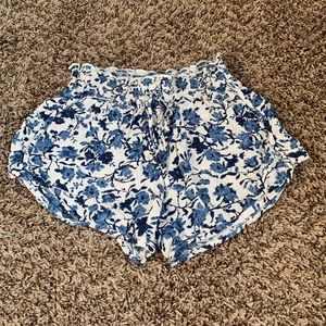 6/$25!! American Eagle shorts